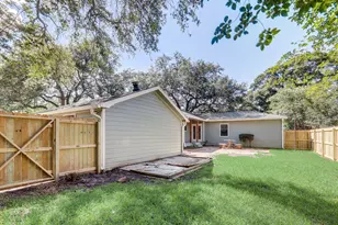 707 N Main St, Dayton, TX 77535 - Photo 45