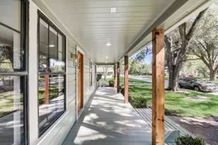 707 N Main St, Dayton, TX 77535 - Photo 5