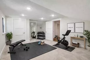 707 N Main St, Dayton, TX 77535 - Photo 37