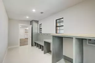 707 N Main St, Dayton, TX 77535 - Photo 21