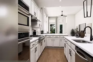 11207 Peacock Flower St, Cypress, TX 77433 - Photo 5