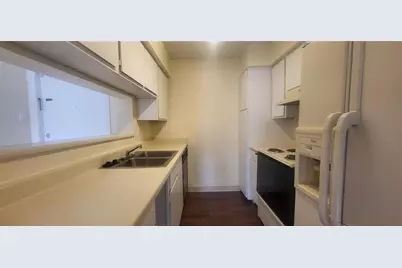 2822 S Bartell Drive #21, Houston, TX 77054 - Photo 7