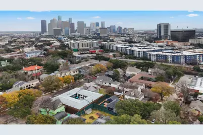 311 Hawthorne Street #1, Houston, TX 77006 - Photo 29