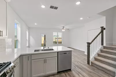 2210 Villa Clara Drive, Friendswood, TX 77546 - Photo 9