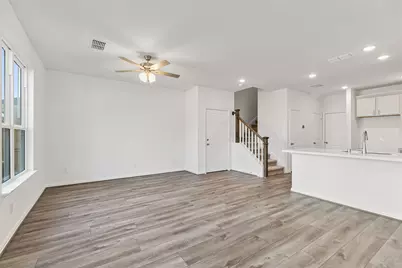 2210 Villa Clara Drive, Friendswood, TX 77546 - Photo 5