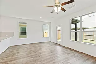 2210 Villa Clara Dr, Friendswood, TX 77546 - Photo 7