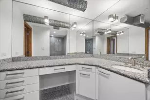 915 Franklin St, Houston, TX 77002 - Photo 33