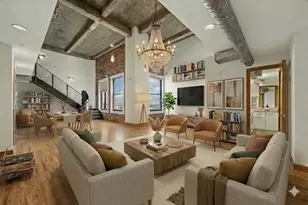 915 Franklin St, Houston, TX 77002 - Photo 1