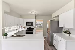 6602 Reed Rd, Houston, TX 77087 - Photo 3
