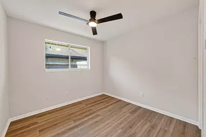 3311 S Briar Knoll Drive, Houston, TX 77082 - Photo 27