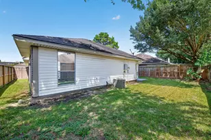 3311 S Briar Knoll Dr, Houston, TX 77082 - Photo 33
