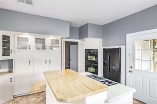 1709 Missouri St, Houston, TX 77006 - Photo 9