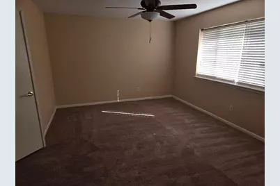7911 Southmeadow Drive, Houston, TX 77071 - Photo 13