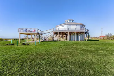 1508 Highway 87, Gilchrist, TX 77617 - Photo 7