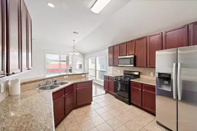 19454 Plantation Cove Lane, Katy, TX 77449 - Photo 9