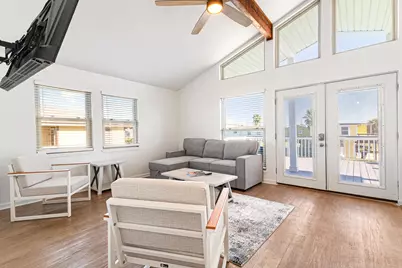 4014 Kent Drive, Galveston, TX 77554 - Photo 5