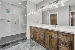 430 N Hutcheson St, Houston, TX 77003 - Photo 19