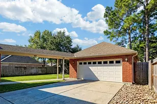 6807 Queensclub Dr, Houston, TX 77069 - Photo 3