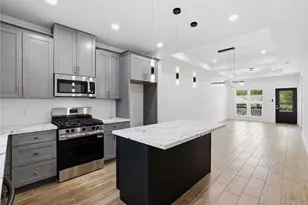 5515 Elm Springs Dr, Houston, TX 77048 - Photo 3
