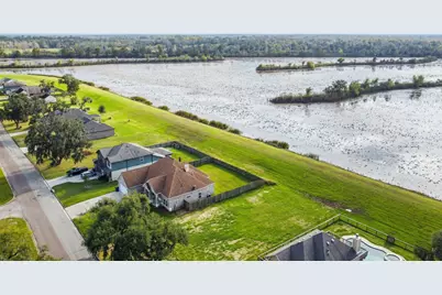 2040 Twin Lakes Boulevard, West Columbia, TX 77486 - Photo 37