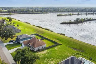 2040 Twin Lakes Blvd, West Columbia, TX 77486 - Photo 37