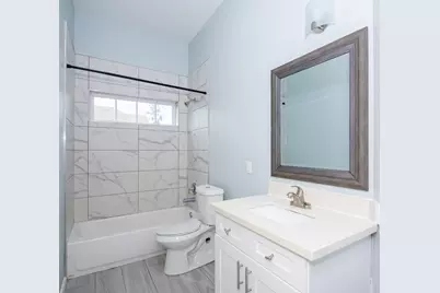 2040 Twin Lakes Boulevard, West Columbia, TX 77486 - Photo 19