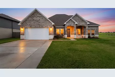 2040 Twin Lakes Boulevard, West Columbia, TX 77486 - Photo 1