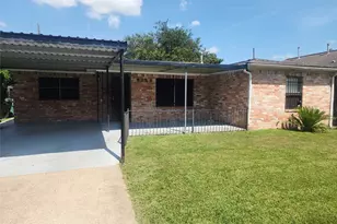 8159 Redfern Dr, Houston, TX 77033 - Photo 1
