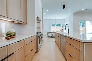 1701 Banks St, Houston, TX 77098 - Photo 25