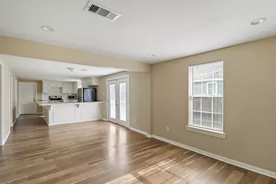 412 Stowell Street, Anahuac, TX 77514 - Photo 5