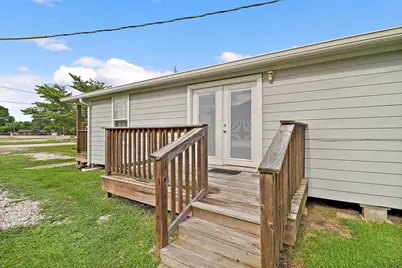 412 Stowell Street, Anahuac, TX 77514 - Photo 3
