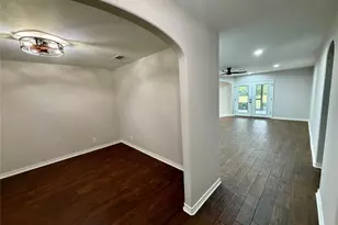 320 Meadow Dr, Bridge City, TX 77611 - Photo 7