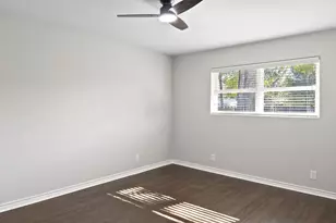 320 Meadow Dr, Bridge City, TX 77611 - Photo 21