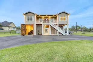 4 Shore Acres Cir, Shoreacres, TX 77571 - Photo 3