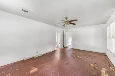 761 Longhorn Drive E, Livingston, TX 77351 - Photo 9