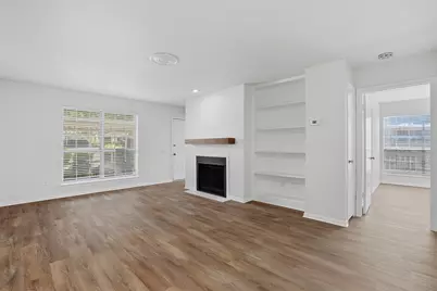 1860 White Oak Drive #333, Houston, TX 77009 - Photo 5