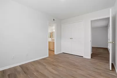 1860 White Oak Drive #333, Houston, TX 77009 - Photo 13