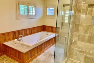 1955 Portsmouth St, Houston, TX 77098 - Photo 9