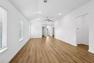 3310 Elm Br Dr, Rosenberg, TX 77471 - Photo 3