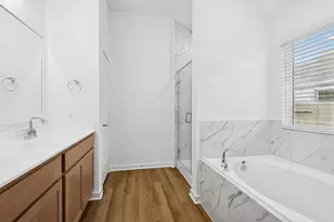 3310 Elm Br Dr, Rosenberg, TX 77471 - Photo 5