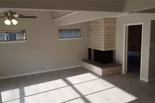 105 Marrakech Ct, Bellaire, TX 77401 - Photo 5