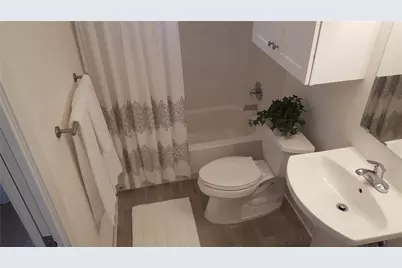 105 Marrakech Court, Bellaire, TX 77401 - Photo 9