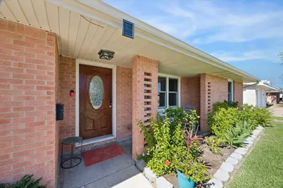 6610 Fairway Drive, Galveston, TX 77551 - Photo 11