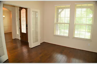 7 Verdin Place, The Woodlands, TX 77389 - Photo 5