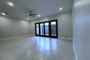1012 Crocker St, Houston, TX 77019 - Photo 5