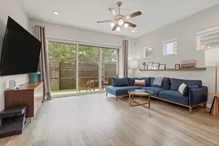 10407 Tranquil Cove Dr, Houston, TX 77043 - Photo 13