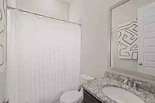10407 Tranquil Cove Dr, Houston, TX 77043 - Photo 19