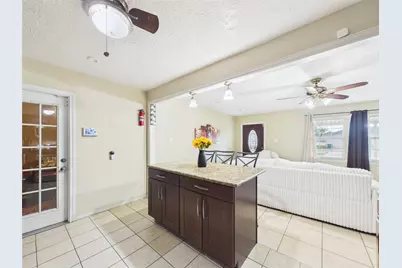 505 S Circle Drive, Baytown, TX 77520 - Photo 13