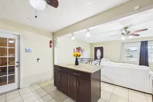 505 S Circle Dr, Baytown, TX 77520 - Photo 13