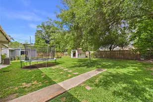 505 S Circle Dr, Baytown, TX 77520 - Photo 27